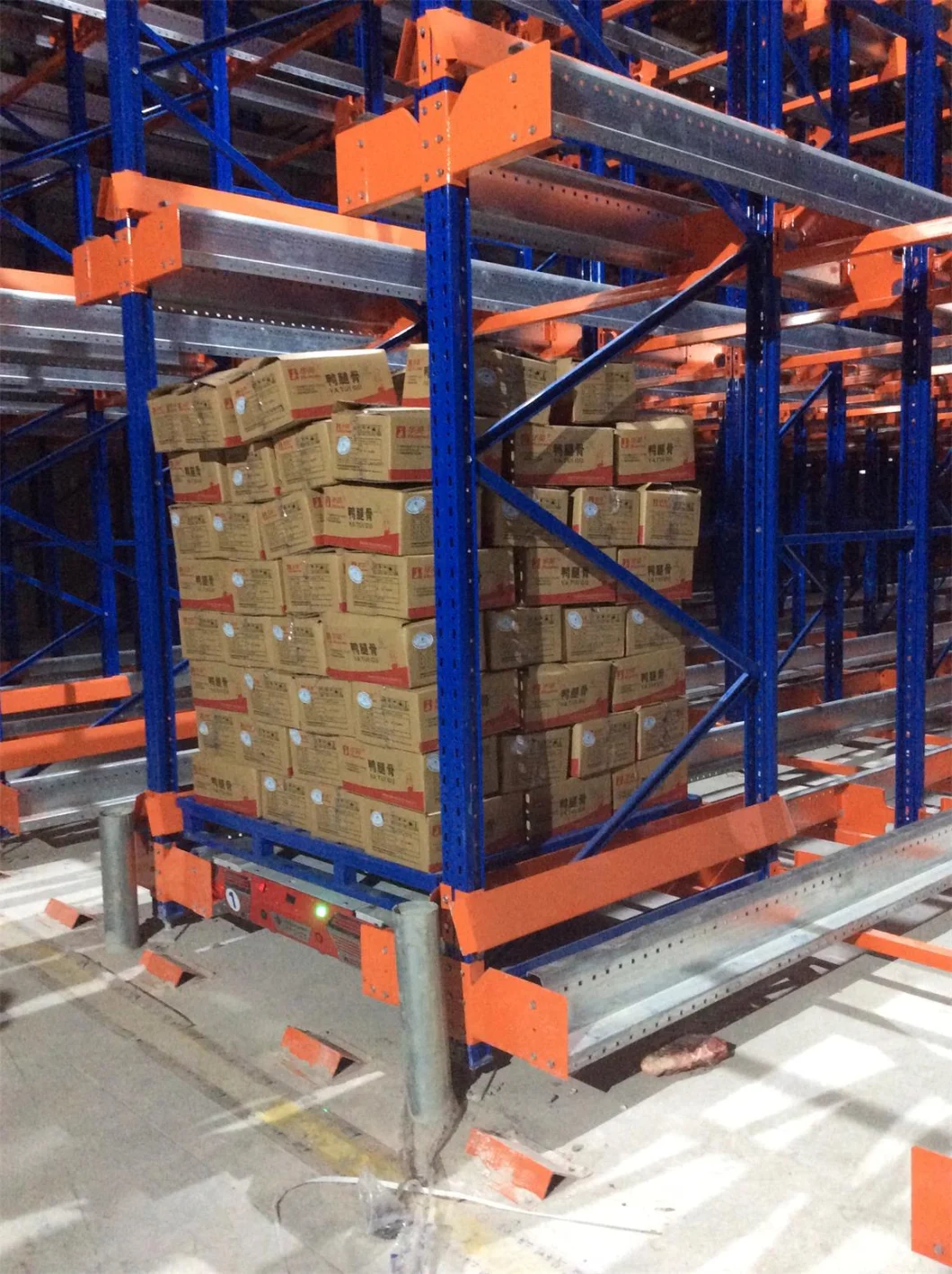 Warehouse Storage Rack Shuttle Rack Pallet Rack with 1500kgs Per Pallet